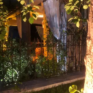 Oda ve Kahvaltı Sakız Kızı Butik 