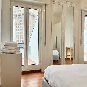 Comecasa 2 Bedrooms 450mt From Duomo Milán